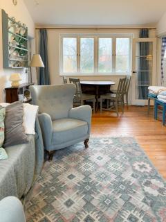 Thatched Cottage Near Dronningmølle Beach - 1