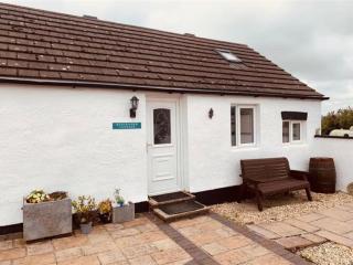Near Rhosneigr - Sleeps 2 - Pets and Parking - 2