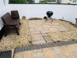 Near Rhosneigr - Sleeps 2 - Pets and Parking - 5