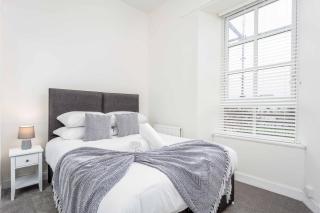 Main Street View - Donnini Apartments - 3