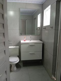 Quarto com banheiro privativo - 8