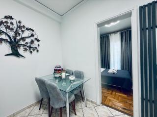 Johnnys cozy apartment in Kallithea - 2
