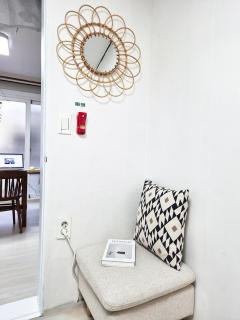 Seoul 5min to Metro 4 Queen Beds - Near Yeouido & Yongsan - 5