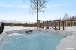 Hatcher Pass Lakeside Hideaway with Hot Tub! - 8
