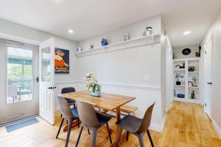 Cozy Family Home - 2