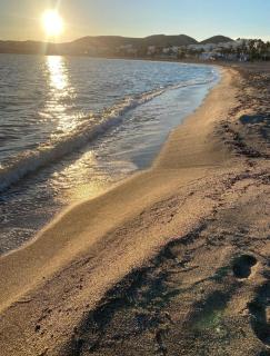 Precioso apartamento familiar en segunda línea de playa - 2