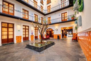 Hotel Puebla Plaza - 9