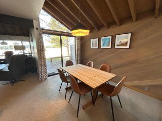 52 Meadow House - 3