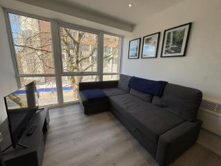 Central Hull 2 bedrooms Brand New Apartment - 3