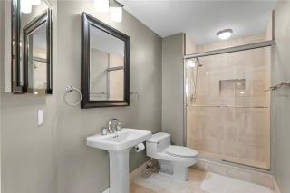 Exclusive Waterfront Sky Residence - 3