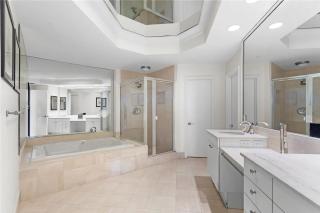 Exclusive Waterfront Sky Residence - 2
