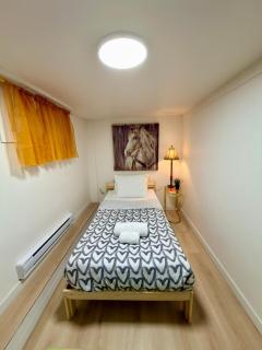 MTL Loft Vibes - 7