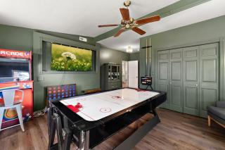 Spacious Family Getaway on Apple Orchard in Hugo! - 6