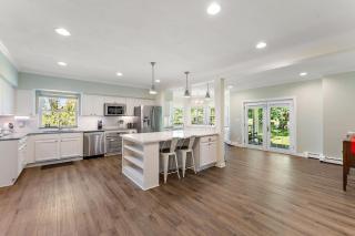 Spacious Family Getaway on Apple Orchard in Hugo! - 3