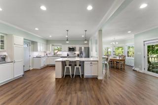 Spacious Family Getaway on Apple Orchard in Hugo! - 2