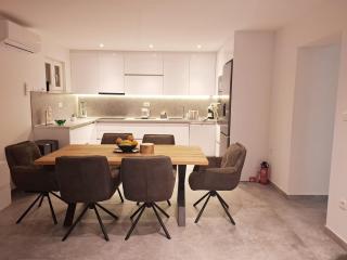 Apartments Oliva with Heated Pool - 4
