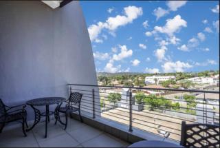 Genesis suites on Fairmount - 3