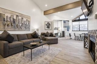 Spacious Ski Haven at Silver King Hotel - 9