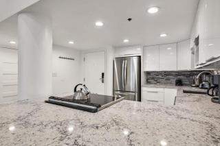 Spacious Ski Haven at Silver King Hotel - 4