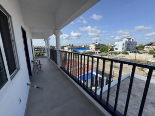 White & Blue Residence - 5