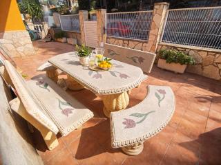 Sunny Private Pool Retreat with Terrace Calafell - Calafell - 5