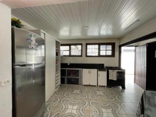 Casa Ampla com Piscina a 30 metros do Mar - 3