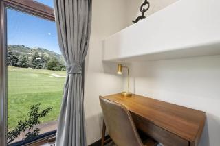 Mayas Ski and Golf Home Mountain Views Pool Hot Tub - 2