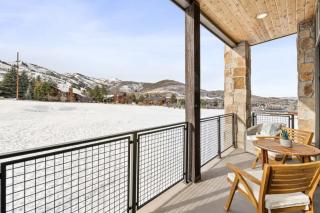 Mayas Ski and Golf Home Mountain Views Pool Hot Tub - 6