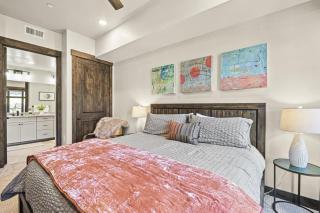 Gregs Grandeur Pristine Condo with Private Hot Tub - 1