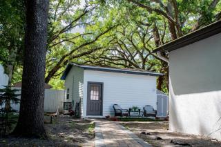Spacious Studio Loft 2 Beds Private Entrance - 2
