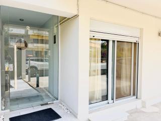 Cozy Studio Steps from Stavros Niarchos Park - 1