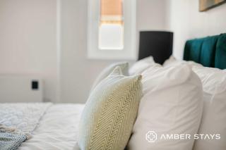 Spacious 2 Bed Apartment in Gloucester by Amber Stays - Perfect for Business & Contractors, Sleeps 4! - 3