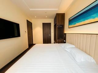 Sapphire Bay Stay Ha Long - 2BR City View - Spacious & Comfortable - 2