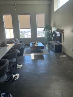 2 bed loft retreat with pool, game room & valet - 7