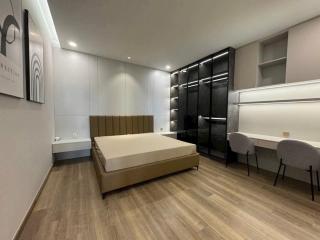 Stylish 3-bedroom River View Apartment - 2