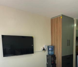 Beautiful Cozy Haven with a Rooftop Pool - Nairobi - 3