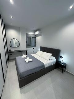 Kennedy 16 Urban Escape - 5