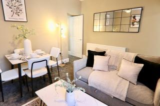 Spacious 2BR Haven Near Sheffield Centre - 9