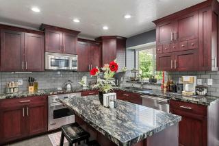 Bright, Spacious, Open Floor Plan, Close To Mtns! - 9