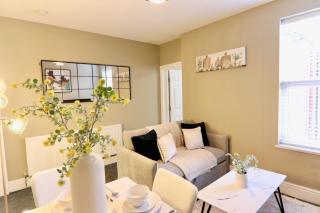 Spacious 2BR Haven Near Sheffield Centre - 4