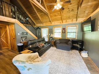 Creek Cabin on the White River - 2