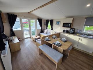 Seaside View Caravan in Polperro - 4