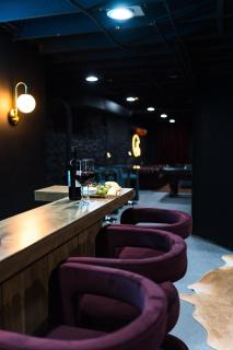 Lou Luxe Speakeasy, EPIC Arcade, Hottub and FirePit - 3