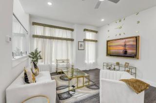 Luxe 3 BR with Garage and Patio, 5 minutes away from NRG and Med Center - 9