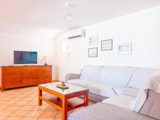 Villa Natica · Pool · Prime Location - 4