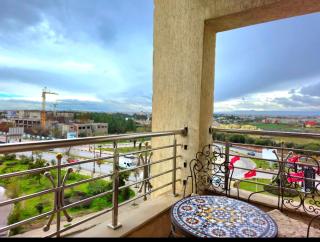 Standing élevé décoration typique MAR - 3