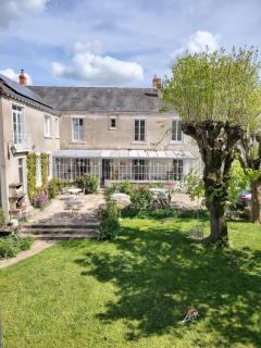 Le Relais des Roses- Sauna, Chambres d'hôtes, Gîte - 0