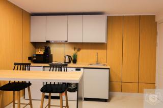 Renthouse ApartHotel Room #17 - 1