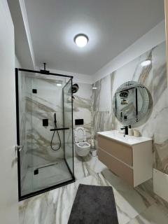 White Titanic 107 Wild Stile - 5