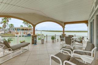 Wildlife Views & Dock! Long Island Village Escape - 0